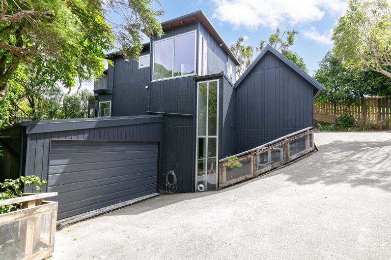 Photo of property in 15b Perth Street, Ngaio, Wellington, 6035