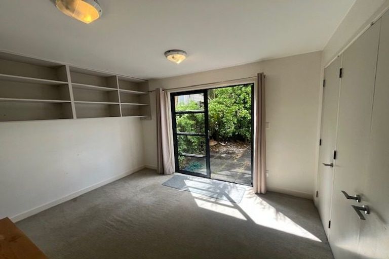 Photo of property in 10e Hobson Street, Thorndon, Wellington, 6011