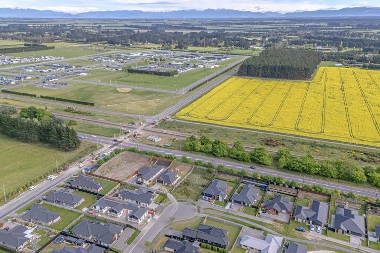 Photo of property in 19 Fountain Place, Rolleston, 7614