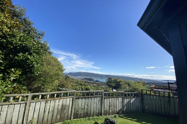 Photo of property in 11 Coventry Close, Ascot Park, Porirua, 5024