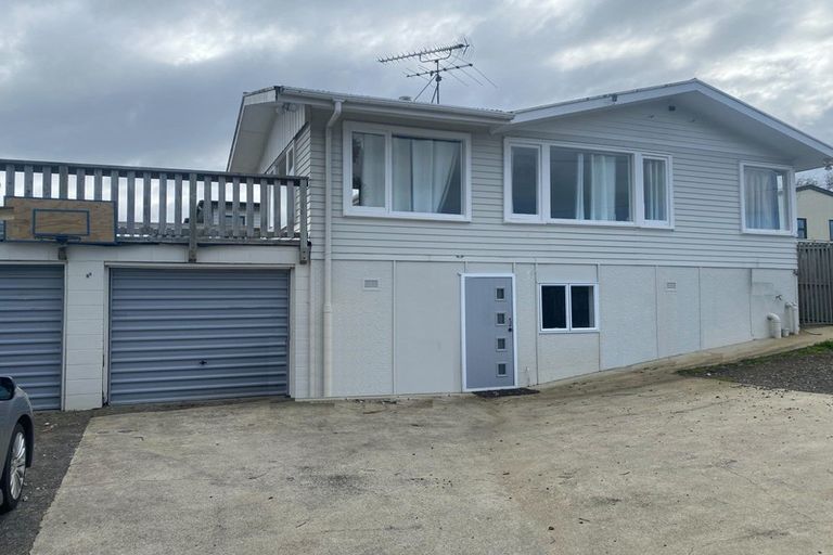 Photo of property in 53a Wellington Street, Howick, Auckland, 2014