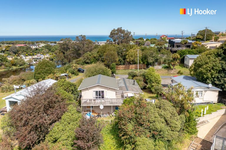 Photo of property in 49b Bath Street, Brighton, Dunedin, 9035