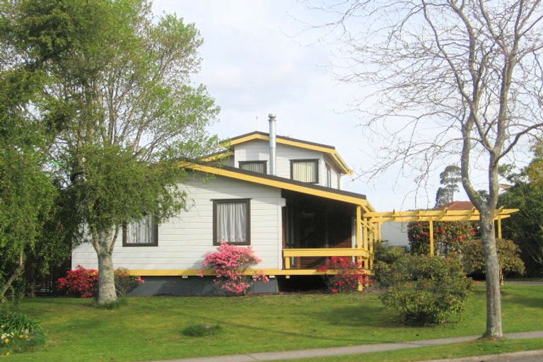 Photo of property in 5 Hodgkins Street, Pukehangi, Rotorua, 3015