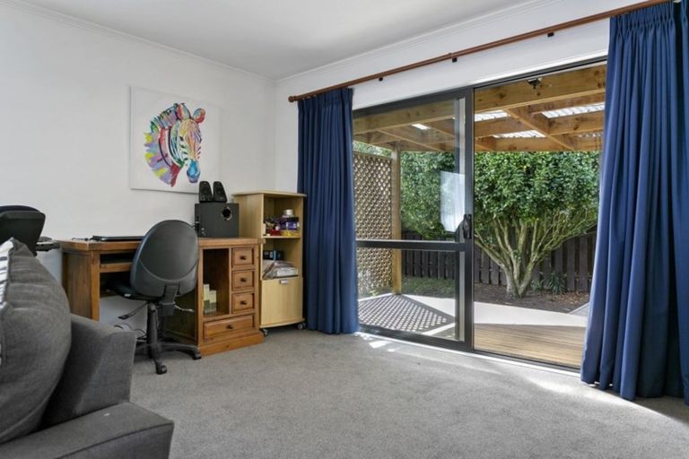 Photo of property in 14 Walpole Street, Leamington, Cambridge, 3432