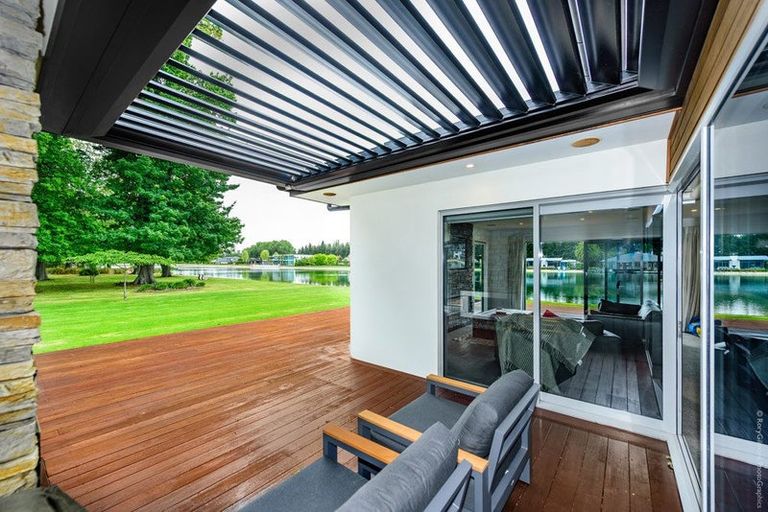 Photo of property in 28 Oakgrove Drive, Rangiora, 7400