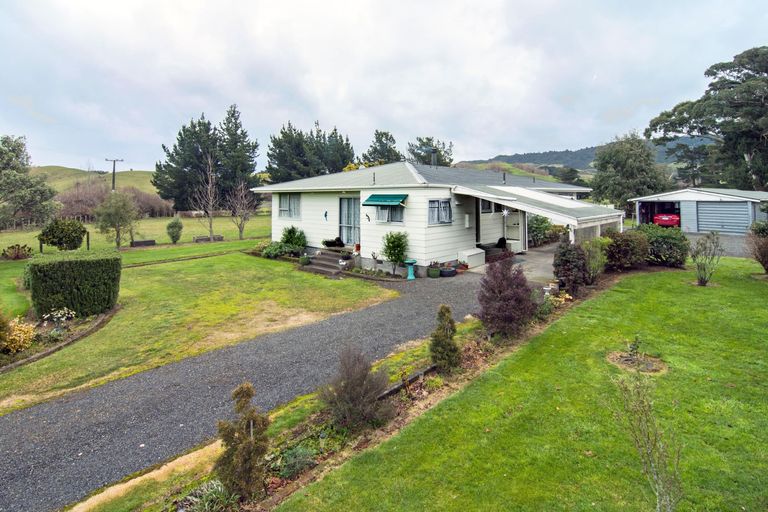 Photo of property in 26 West Road, Mauriceville, Masterton, 5882