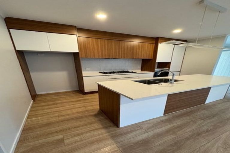 Photo of property in 18 Arahi Place, Rototuna North, Hamilton, 3210