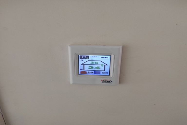 Photo of property in 16a Gills Avenue, Papakura, 2110