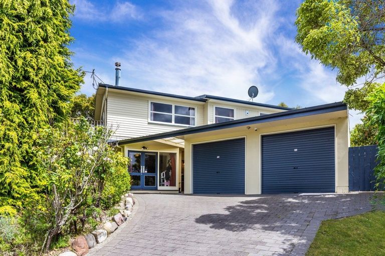 Photo of property in 6 Liston Avenue, Hilltop, Taupo, 3330