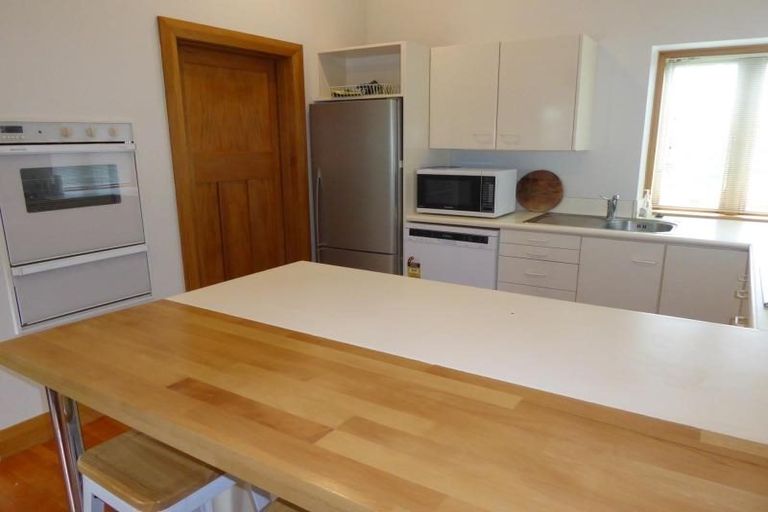 Photo of property in 53 Nevay Road, Miramar, Wellington, 6022