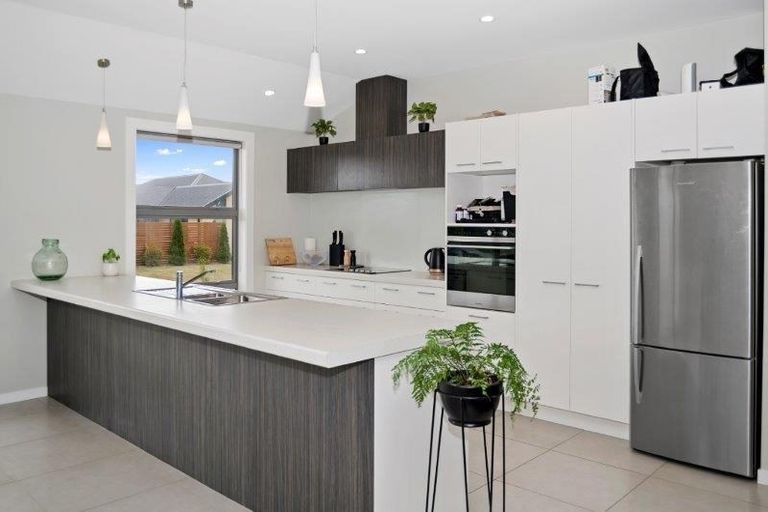 Photo of property in 3 Tommy Street, Pegasus, 7612