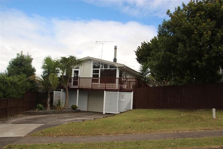 Photo of property in 3 Beldon Place, Pakuranga Heights, Auckland, 2010