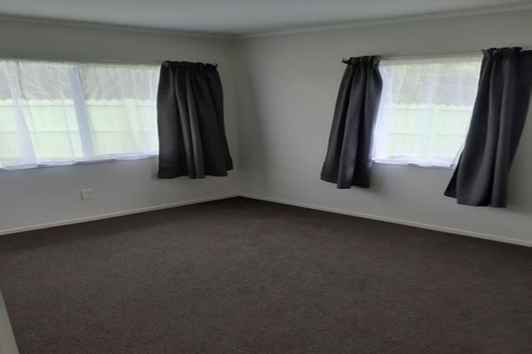 Photo of property in 3 Oakhaven Place, Ranui, Auckland, 0612