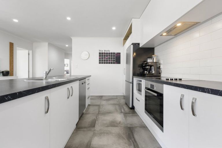 Photo of property in 518a Manutahi Road, Lepperton, New Plymouth, 4373