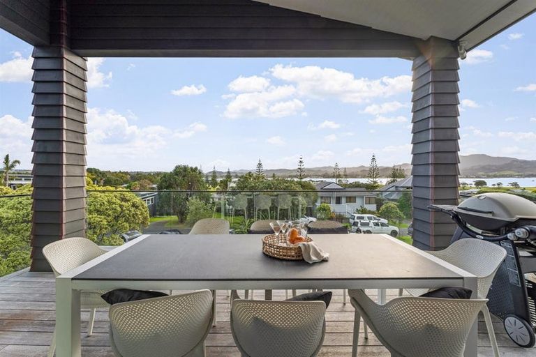 Photo of property in 30 Caroline Heights, Omaha, 0986