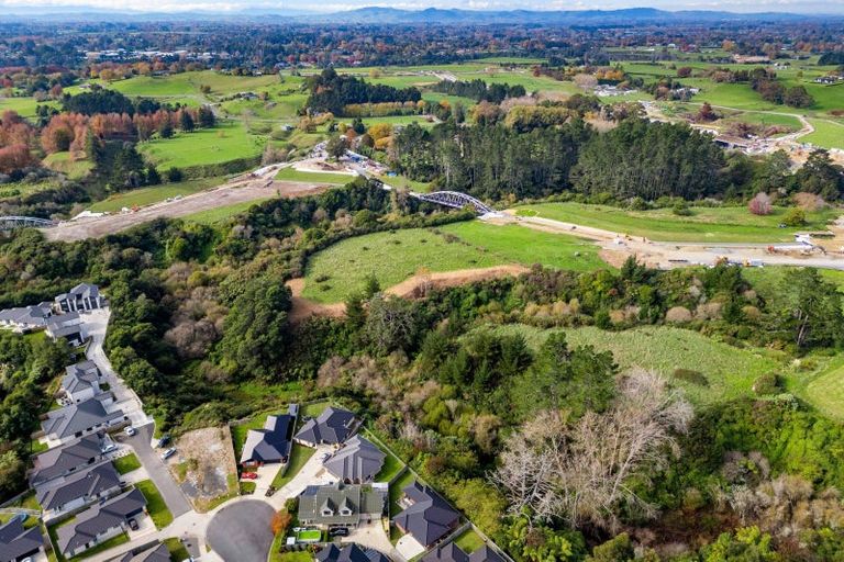 Photo of property in 239d Dixon Road, Fitzroy, Hamilton, 3206