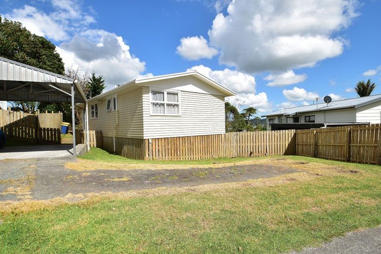 Photo of property in 27 Wallace Road, Ranui, Auckland, 0612