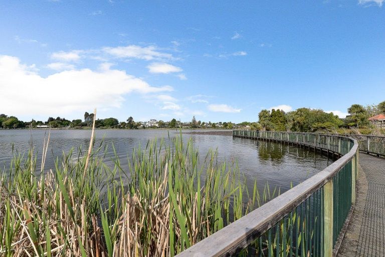 Photo of property in 21b Rimmington Drive, Hamilton Lake, Hamilton, 3204