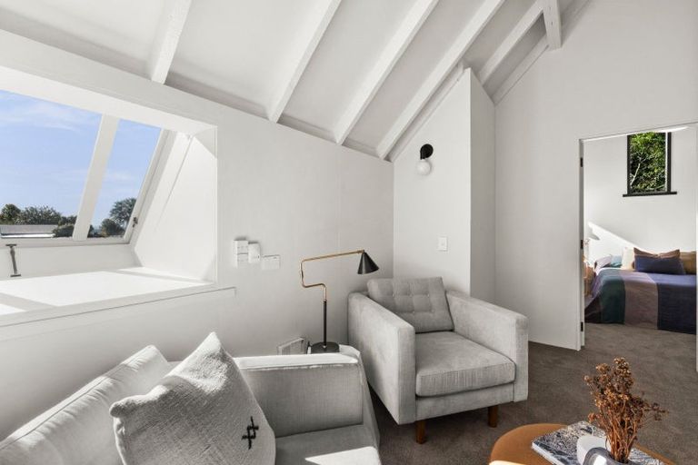 Photo of property in 25 Muritai Crescent, Havelock North, 4130