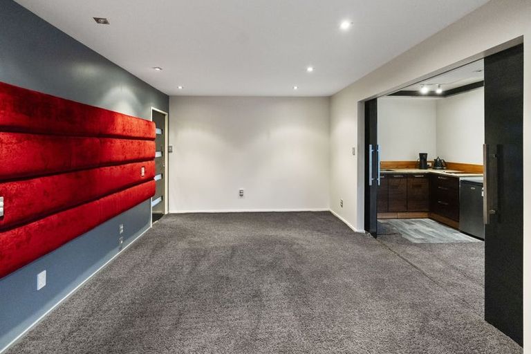 Photo of property in 12 Woodend Road, Woodend, 7610