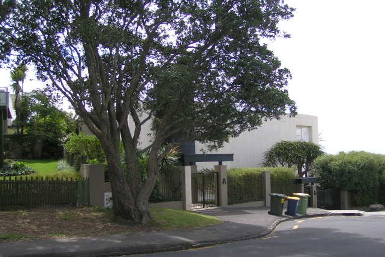 Photo of property in 28 Ewen Street, Takapuna, Auckland, 0622