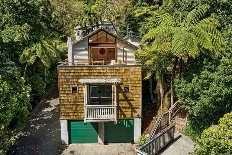 Photo of property in 1a Waitohu Road, York Bay, Lower Hutt, 5013