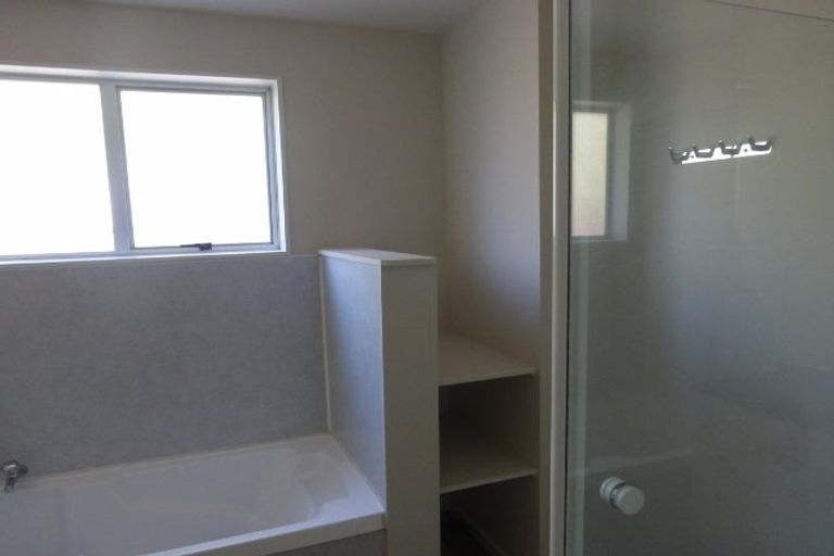 Photo of property in 41 Royal Park Drive, Parklands, Christchurch, 8083