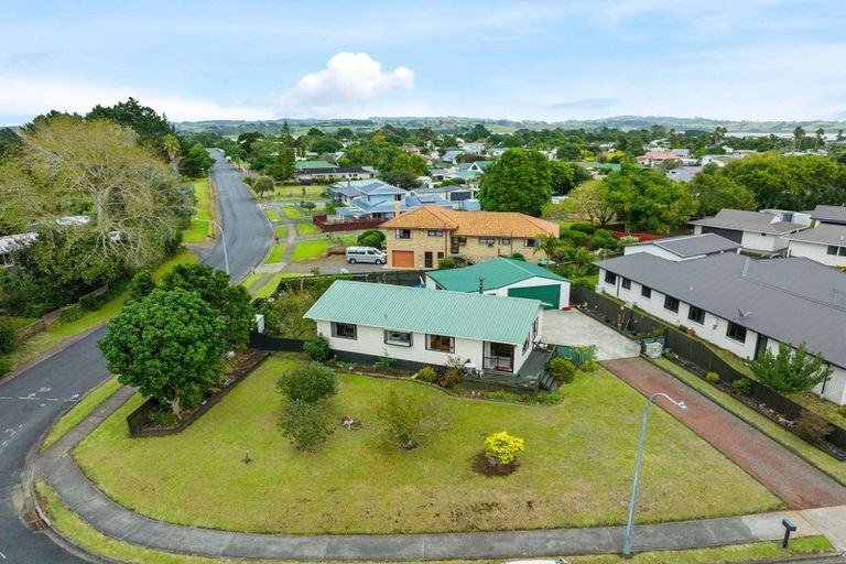 Photo of property in 43 Stevenson Road, Clarks Beach, 2122