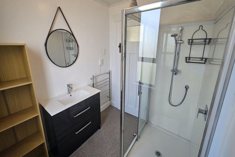 Photo of property in 7 French Street, Moturoa, New Plymouth, 4310