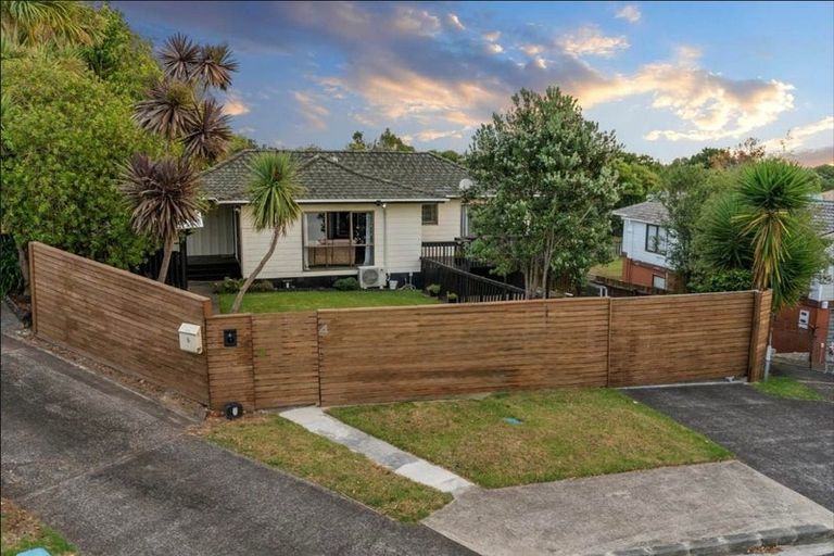 Photo of property in 4 Wesleydale Place, Papakura, 2110