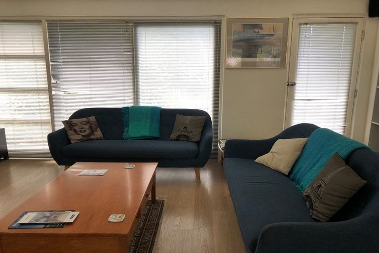 Photo of property in 10/10 Blomfield Spa, Takapuna, Auckland, 0622