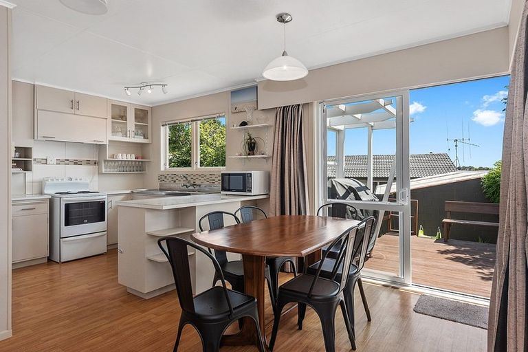 Photo of property in 80 Amanda Avenue, Dinsdale, Hamilton, 3204