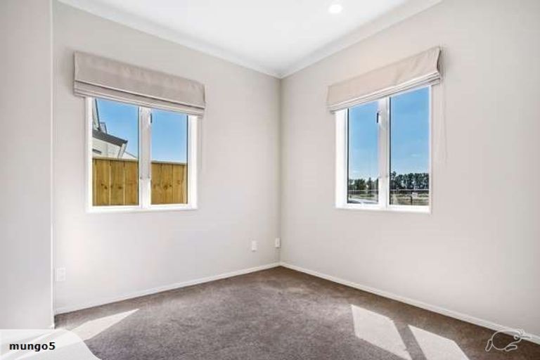 Photo of property in 35 Bellbird Street, Papakura, 2110