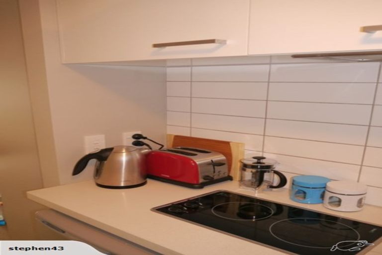 Photo of property in The Capital, 370 Oriental Parade, Oriental Bay, Wellington, 6011