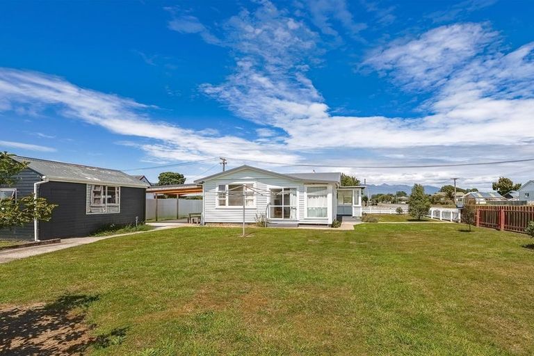 Photo of property in 3 Queen Street, Westport, 7825