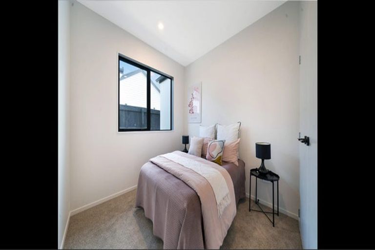 Photo of property in 8 Paihere Street, Huapai, 0810