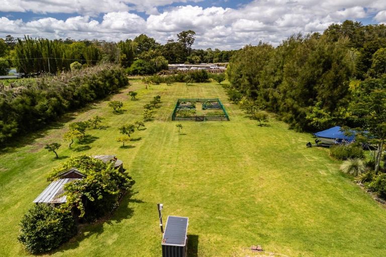 Photo of property in 118 Wiroa Road, Kerikeri, 0293