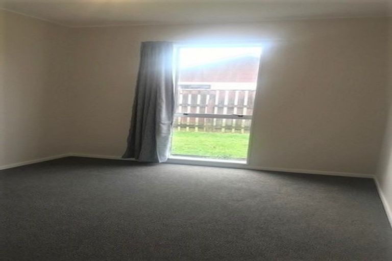 Photo of property in 13 Balmoral Street, Levin, 5510