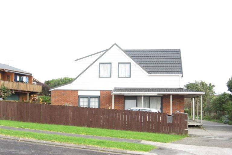 Photo of property in 17 Peretao Rise, The Gardens, Auckland, 2105
