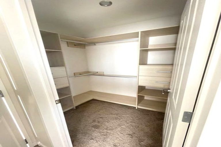 Photo of property in 73 Rosewell Crescent, Flat Bush, Auckland, 2019