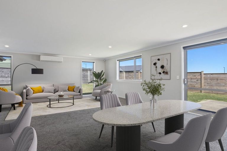 Photo of property in 8 Okoreka Road, Glenbrook, 2681