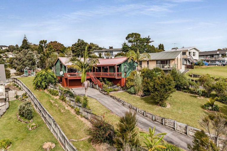 Photo of property in 11 Falls View Road, Haruru, 0204