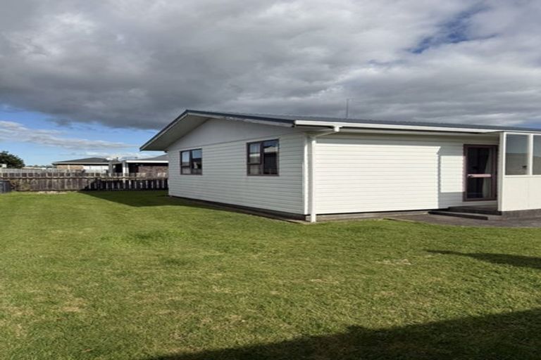 Photo of property in 15 Sole Avenue, Bell Block, New Plymouth, 4312