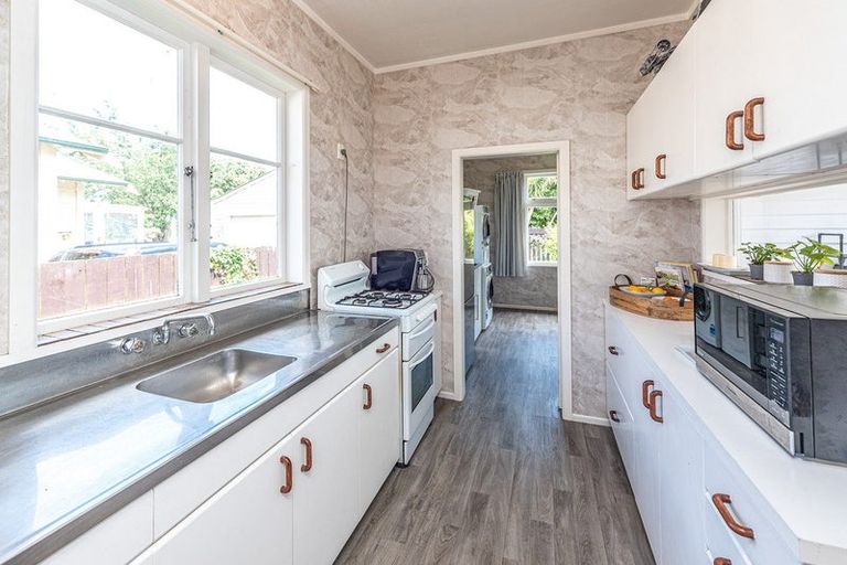 Photo of property in 10 Godwin Crescent, College Estate, Whanganui, 4500