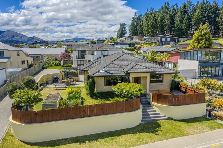Photo of property in 45 Kings Drive, Wanaka, 9305