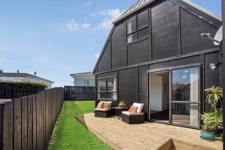 Photo of property in 2/160 Shirley Road, Papatoetoe, Auckland, 2025