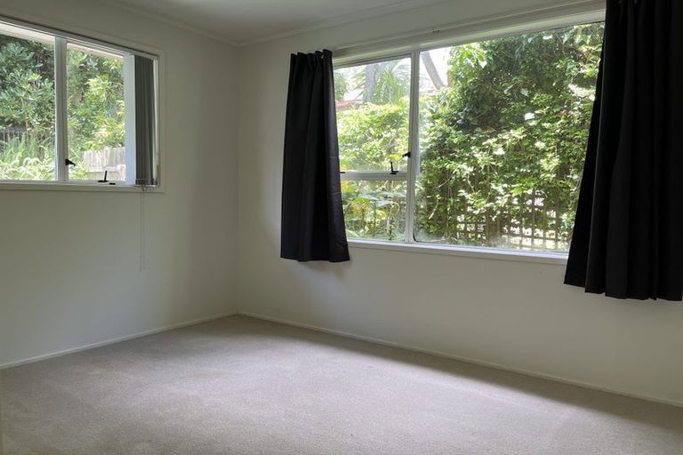 Photo of property in 26 Malters Place, Browns Bay, Auckland, 0630