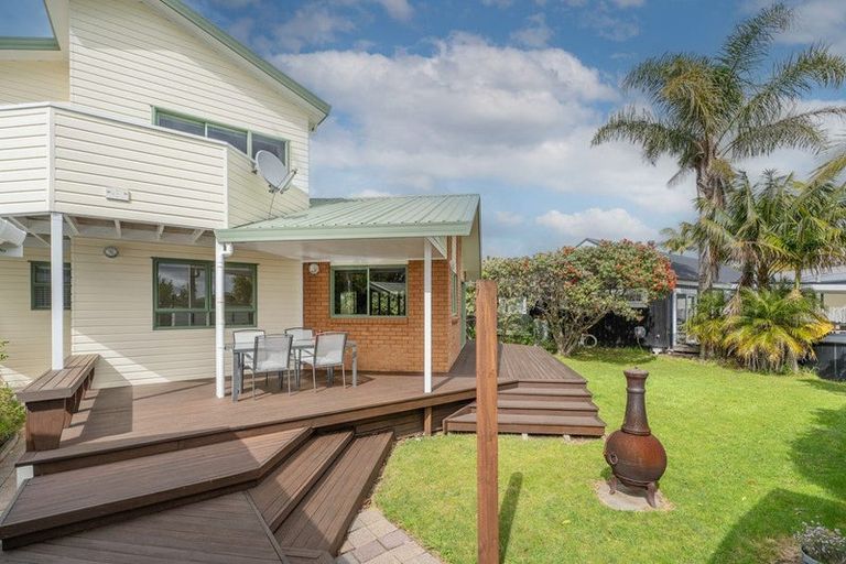 Photo of property in 7 Martin Place, Cooks Beach, Whitianga, 3591