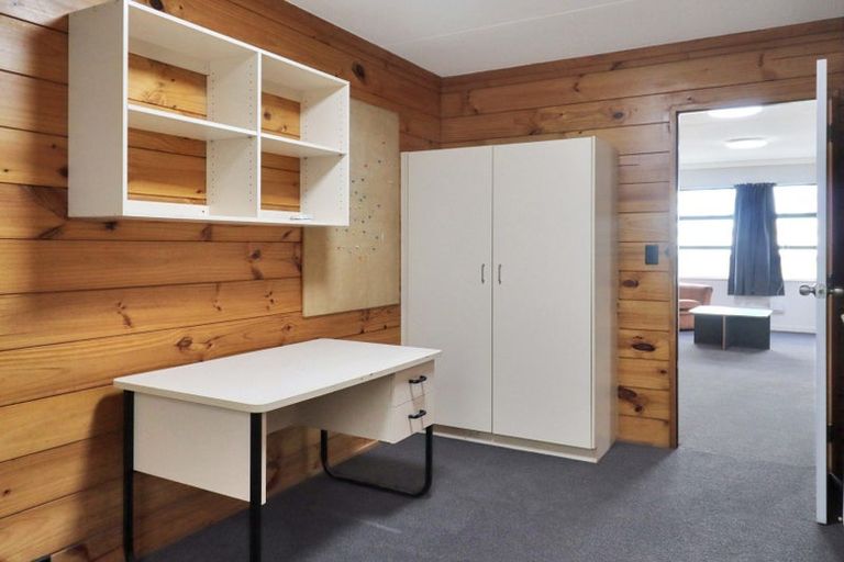 Photo of property in Te Awhina Apartments, 26/22 Sussex Street, Mount Cook, Wellington, 6021