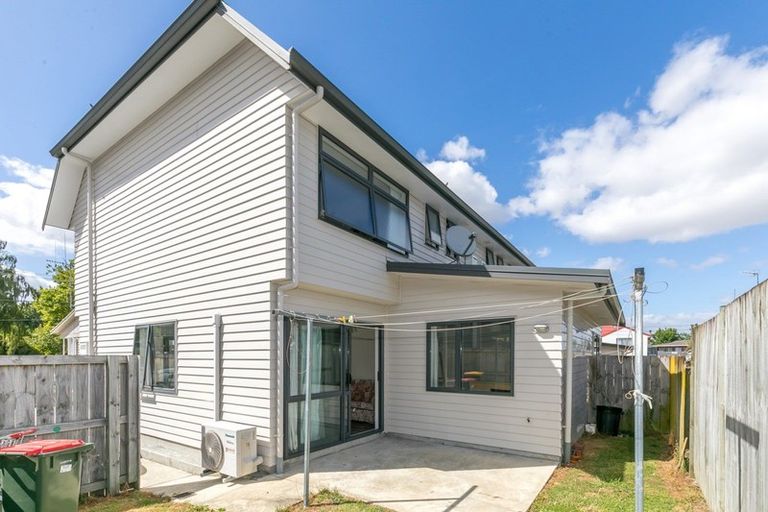 Photo of property in 2/179 Knighton Road, Hillcrest, Hamilton, 3216